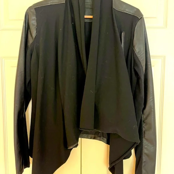 Blank NYC wrap jacket with zipper - size M - Picture 2 of 3